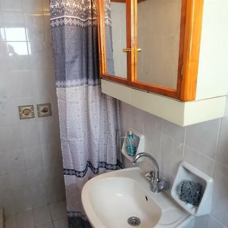 Lionas Seaside Retreat Holiday home *